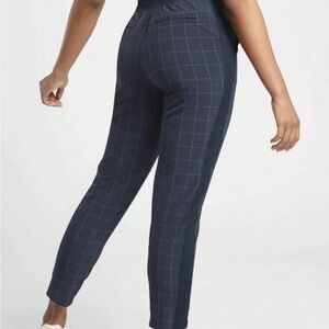 Athleta Brooklyn ankle pants, navy windowpane print size 18
